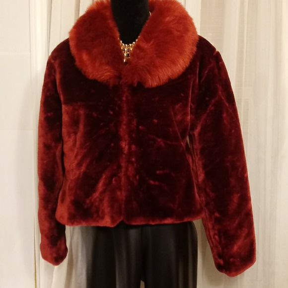 Faux Fur Jacket - Picture 2 of 5